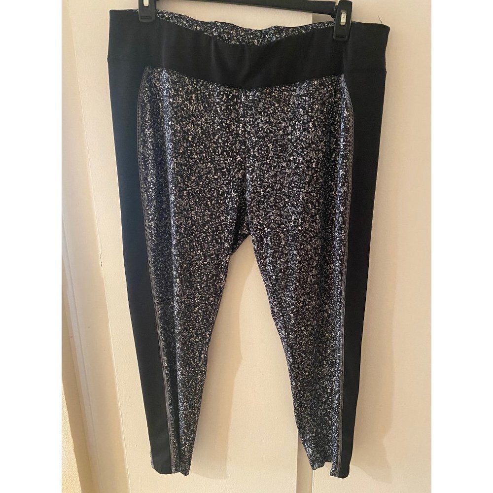 Avenue Cropped Leggins, size 2X